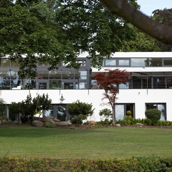 斯托森湖畔水上运动-公寓，位于柏林的酒店