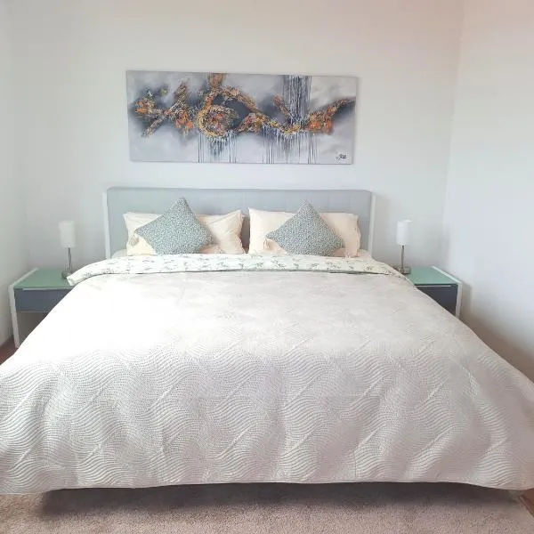 Exclusive Apartment mit Alpenpanorama，位于派廷格的酒店