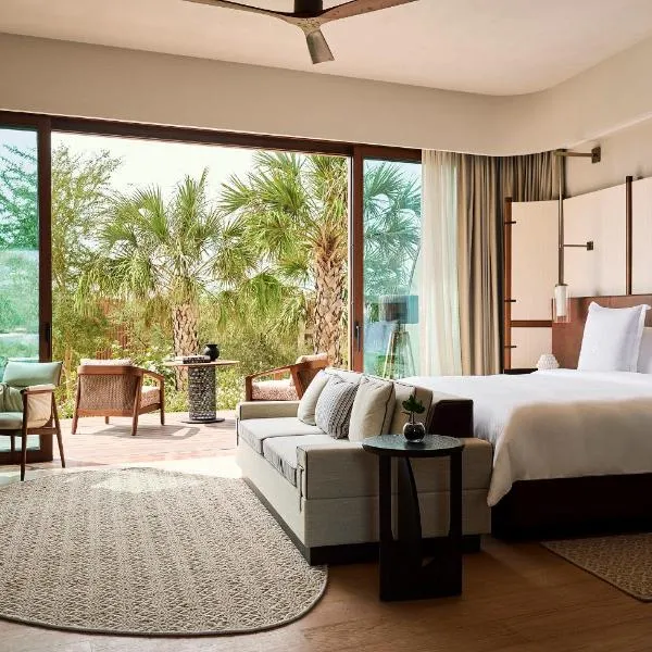 Four Seasons Resort and Residences Red Sea at Shura Island，位于Ḩanak的酒店