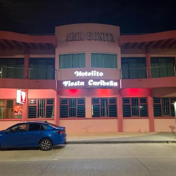 Hotelito Fiesta Caribena，位于夸察夸尔科斯的酒店