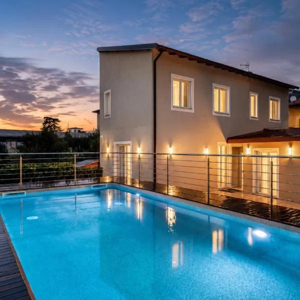 Petit Hotel，位于普拉托的酒店
