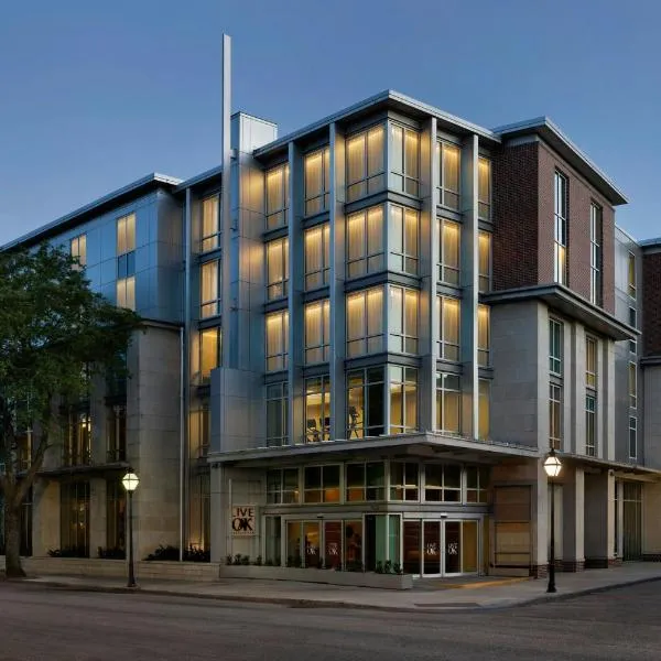 Live Oak, Charleston Historic District, a Tribute Portfolio Hotel，位于查尔斯顿的酒店