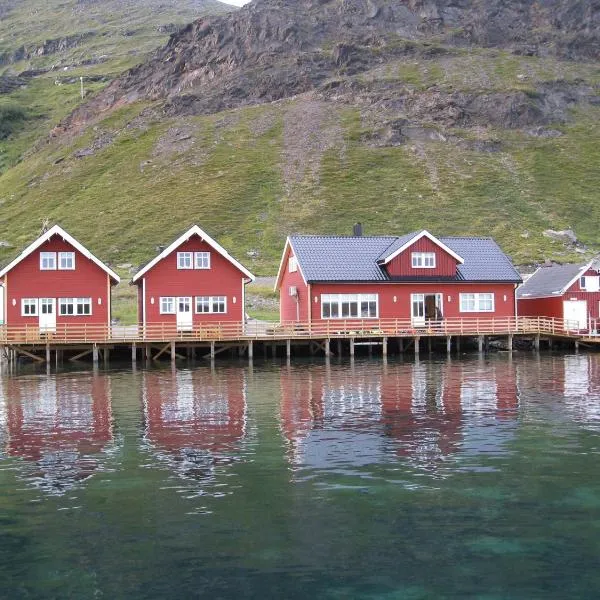 Sarnes Seaside Cabins，位于Gjesvær的酒店