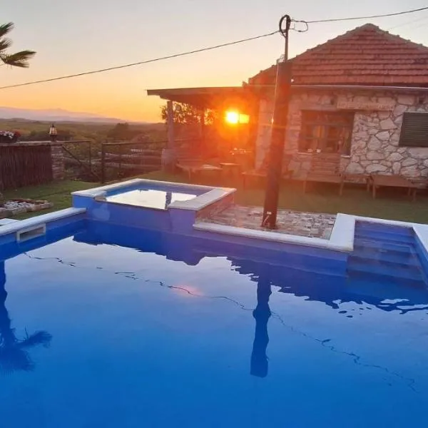 Villa Kamenjarka,位于Široki Brijeg的酒店