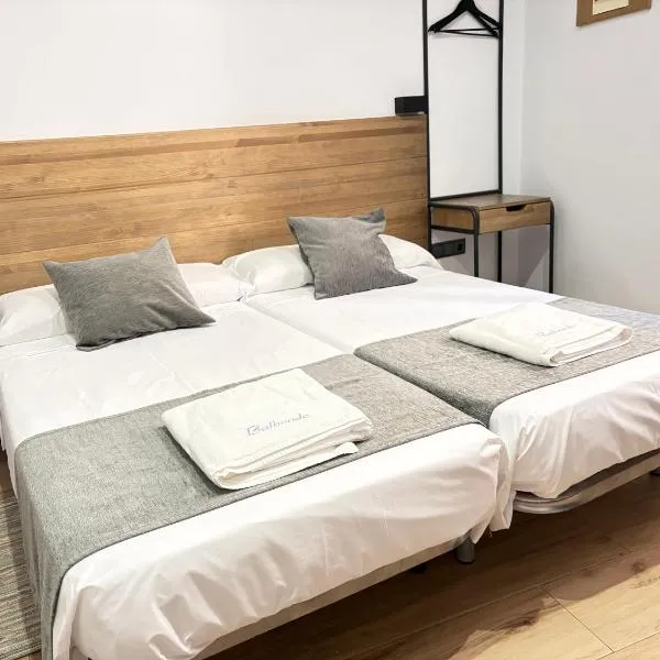 Balhondo Open Village，位于Puebla de Alcocer的酒店