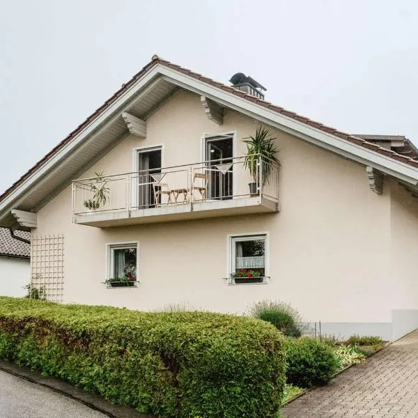 Haus Heidi，位于弗赖翁的酒店