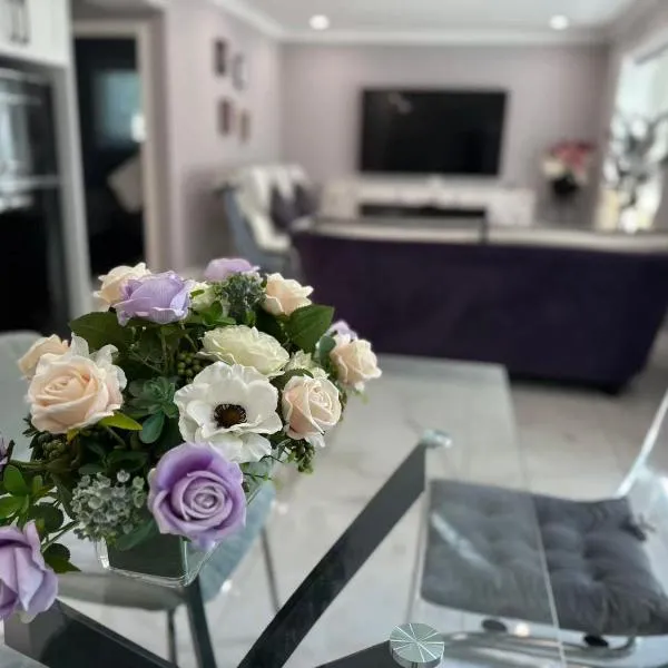 Amazing Garden view unit，位于多伦多的酒店