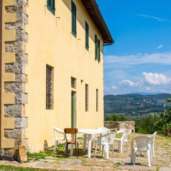 Charming House in Fiesole, near Florence with Garden,位于Compiobbi的酒店