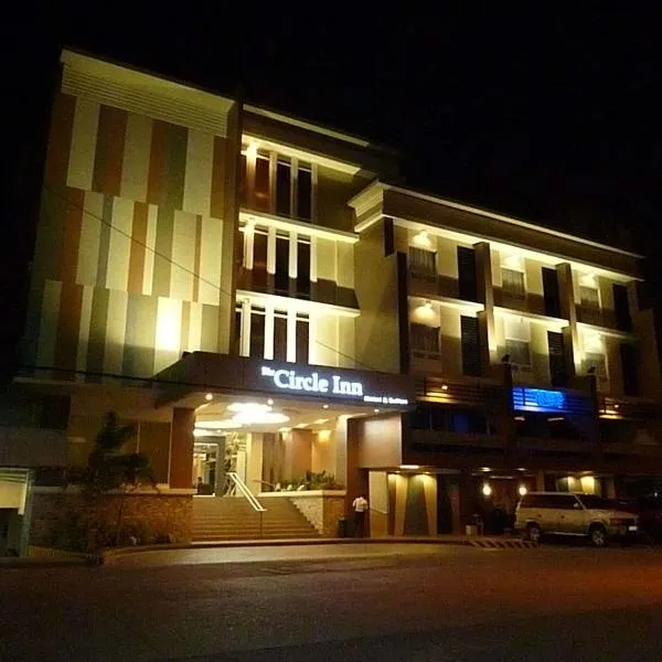 圆圈客栈 - 怡朗市中心，位于吉马拉斯的酒店