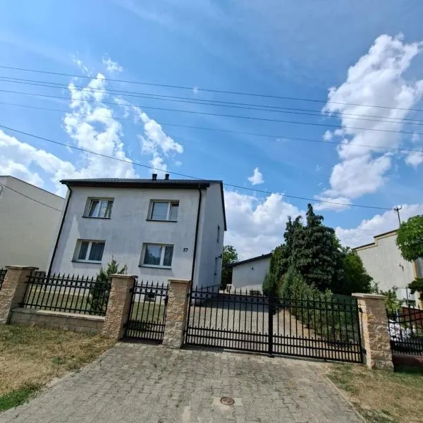 Dom na Kościelnej，位于希莱辛的酒店