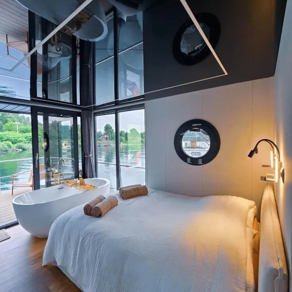 « HouseBoat » Luxe • Spa • Rooftop • Rhône Valence，位于瓦朗斯的酒店