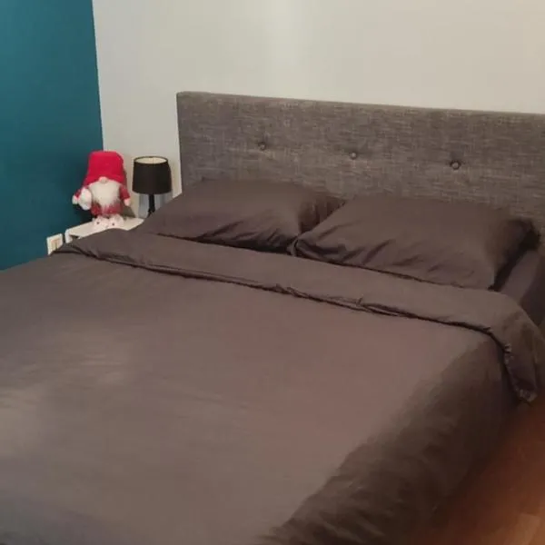 Chambre avec salle d'eau privée，位于Noyen-sur-Sarthe的酒店