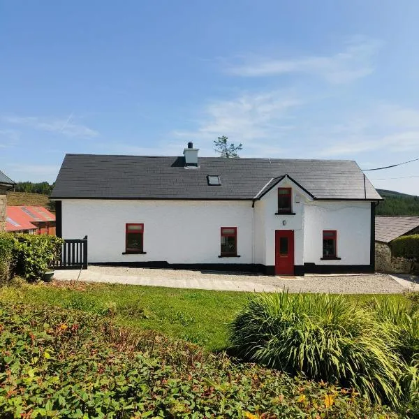 Maggies Cottage，位于Manorhamilton的酒店