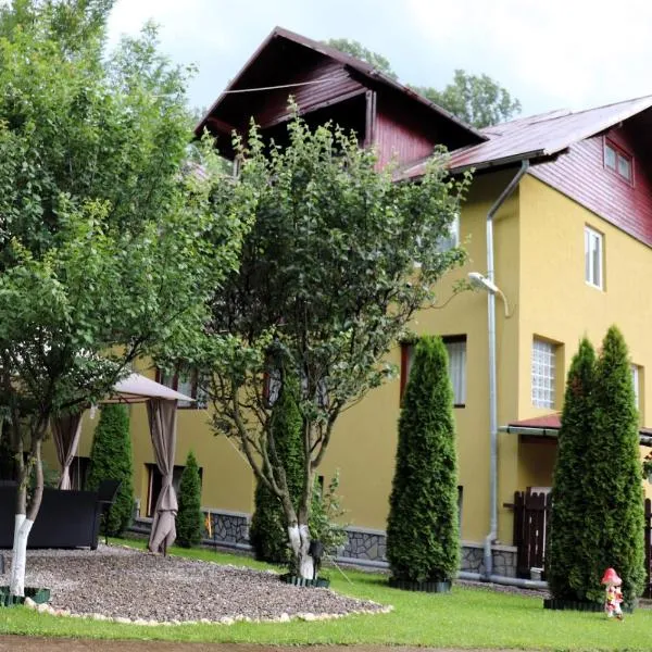 Casa Drumetului，位于科马尔尼克的酒店