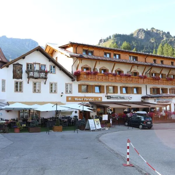 Hotel Pordoi - Fam Furgler，位于阿拉巴的酒店