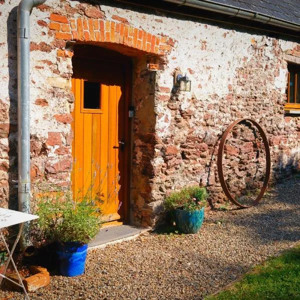 The Old Cowshed - B and B,位于彭布罗克的酒店