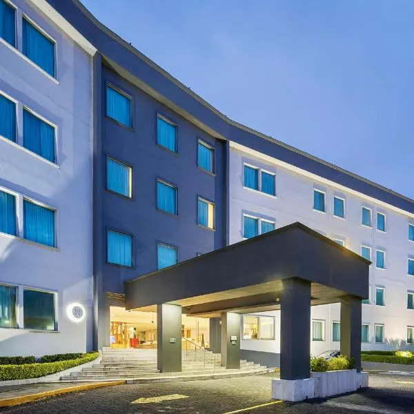 Fiesta Inn Express Perinorte，位于墨西哥城的酒店