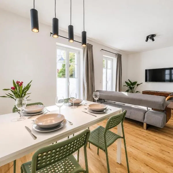 SCHEE Apartments - stilvolle & zentrale Wohnungen mit Privatparkplatz，位于诺德林根的酒店
