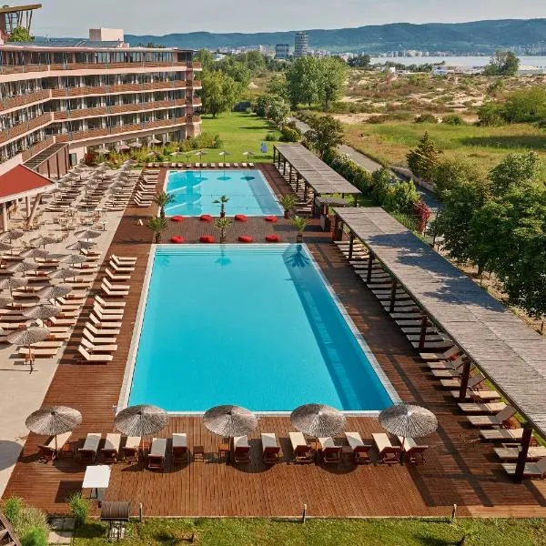 Sunny Beach Club - Adults Only #YouthfulVibes，位于阳光海滩的酒店