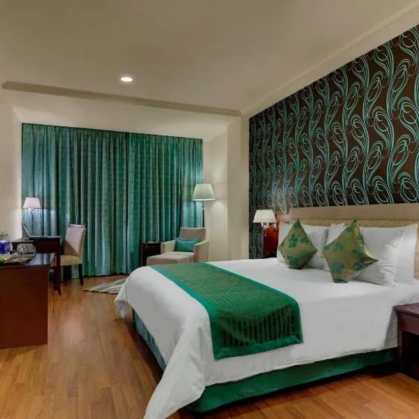 美仑海德拉巴阿比兹酒店，位于Upal的酒店
