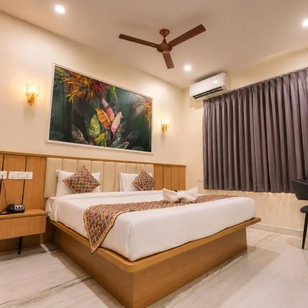 Hotel SSV Suites Premium Near HItech City, Madhapur，位于海得拉巴的酒店