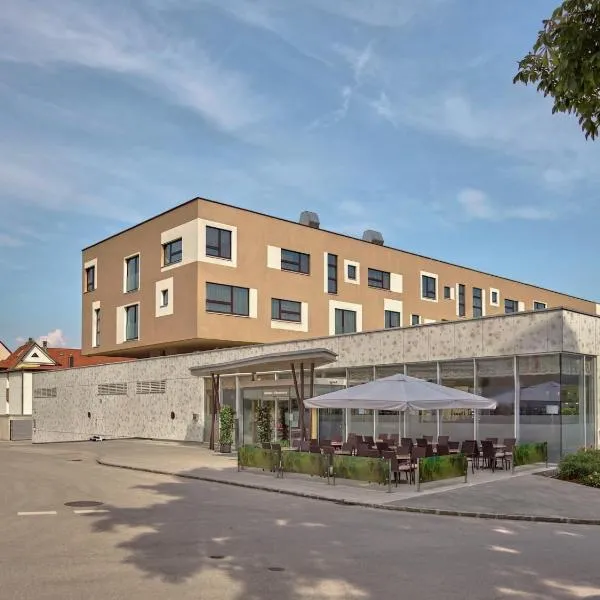 Hotel Die Zeit，位于格兰河畔圣法伊特的酒店