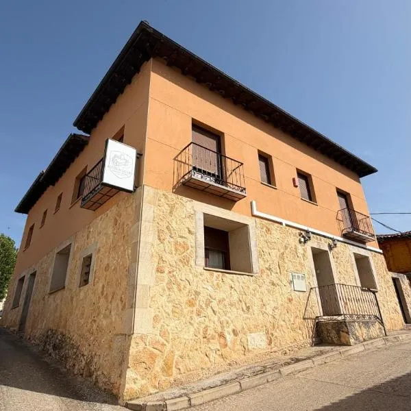Hostal rural en el Cañón del Río Lobos,位于乌塞罗的酒店
