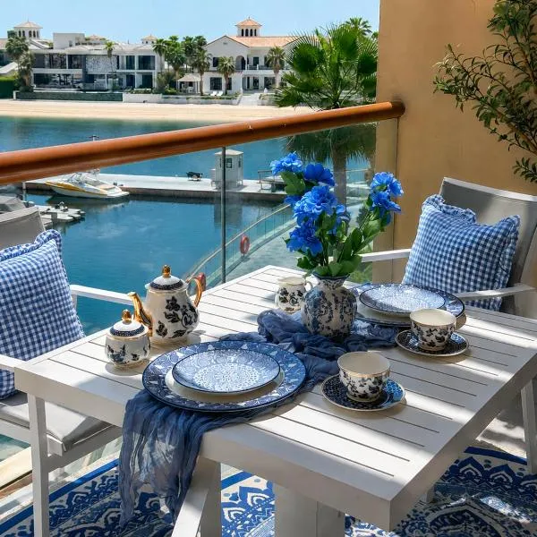 Signature Sunset Sea & Yacht View Studio, Palm Jumeirah by Green Sky Holiday Homes，位于迪拜的酒店