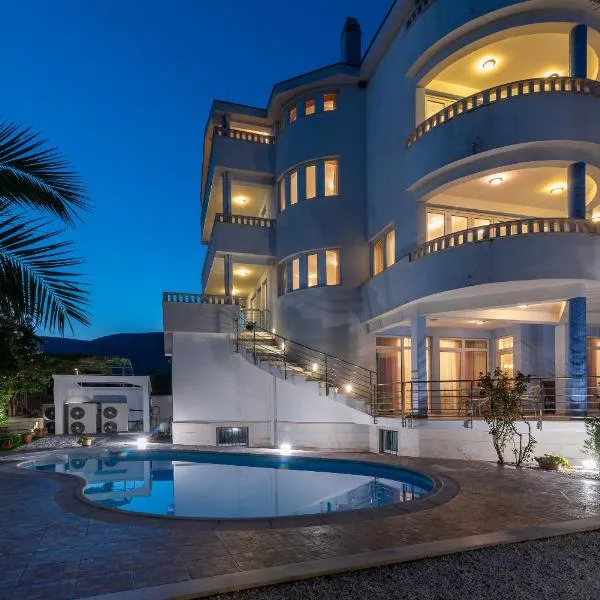 Villa Ani，位于特罗吉尔的酒店