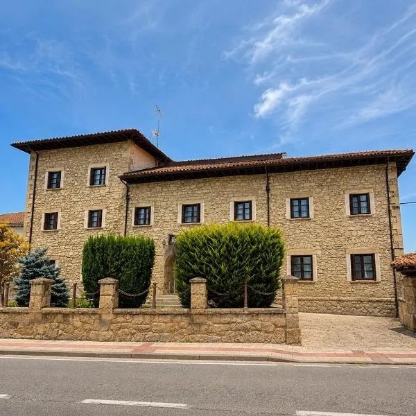 Hotel Restaurante Plati,位于比利亚卡约的酒店