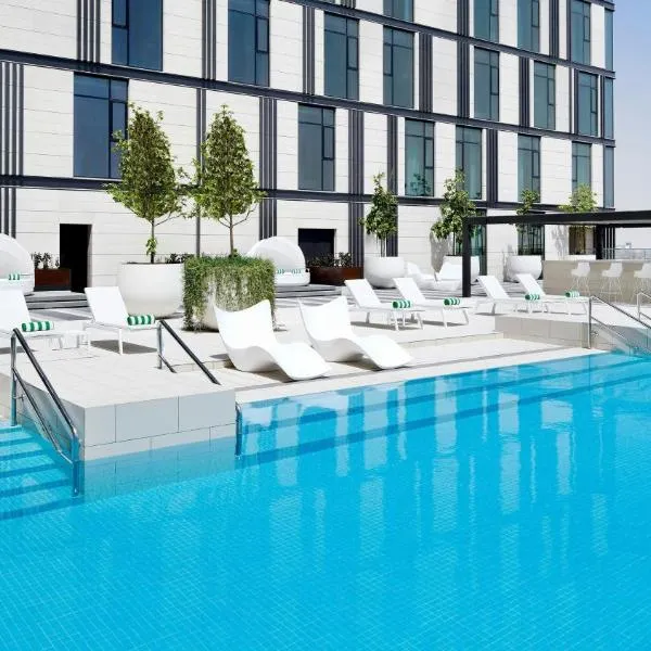 Holiday Inn Dubai Al-Maktoum Airport by IHG，位于迪拜的酒店