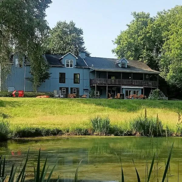Slo-Brome gîte de charme slow life，位于布罗姆湖的酒店