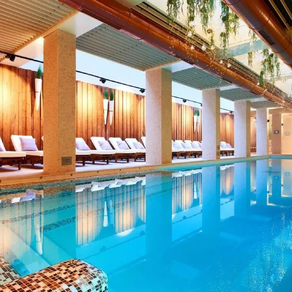 幸运班斯科公寓式酒店Spa及休闲，位于巴尼亚的酒店