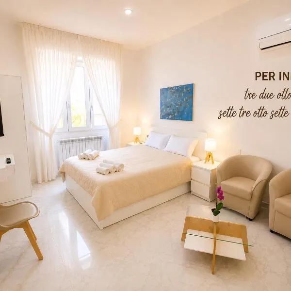 Salerno Center Luxury Apartment，位于萨莱诺的酒店
