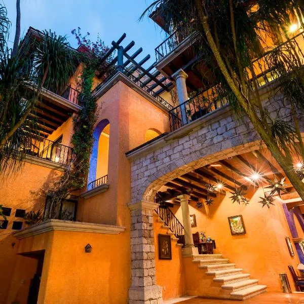 Hotel Lunata - 5th Avenue，位于普拉亚卡门的酒店