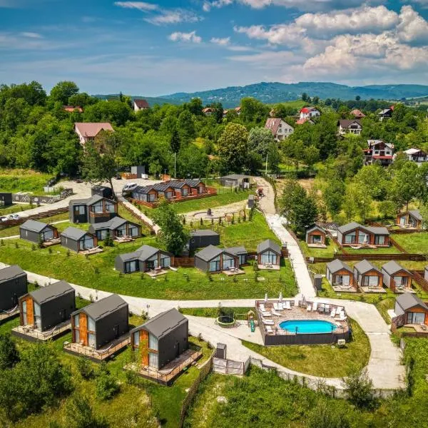Moon Village Comarnic，位于锡纳亚的酒店