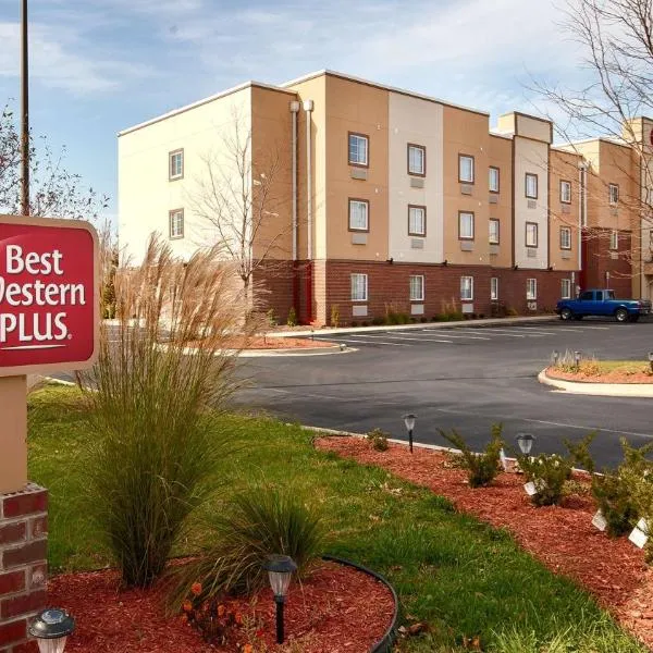 Best Western Plus Crawfordsville Hotel，位于克劳福兹维尔的酒店