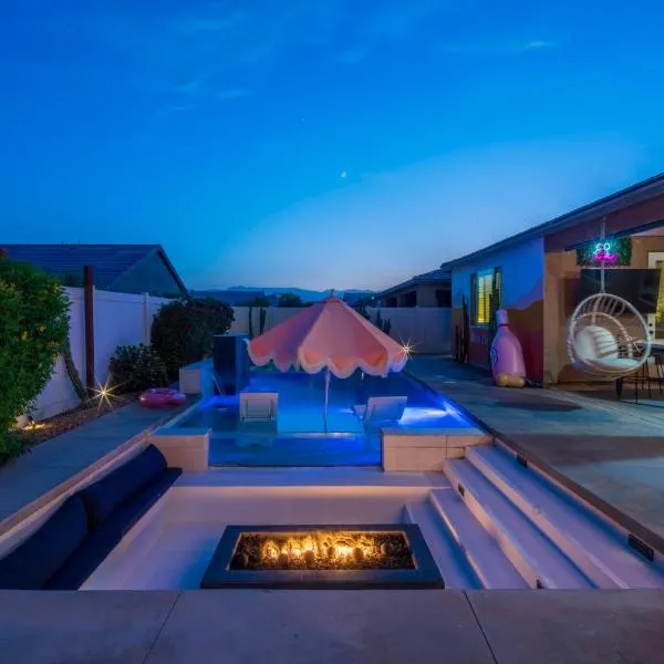 The Monroe H Pool, Sunken Firepit, Gym,Karaoke,EV,位于印地欧的酒店