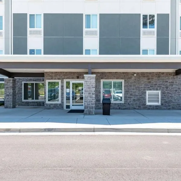 WoodSpring Suites Buford near Mall of Georgia-Lake Lanier，位于比福德的酒店