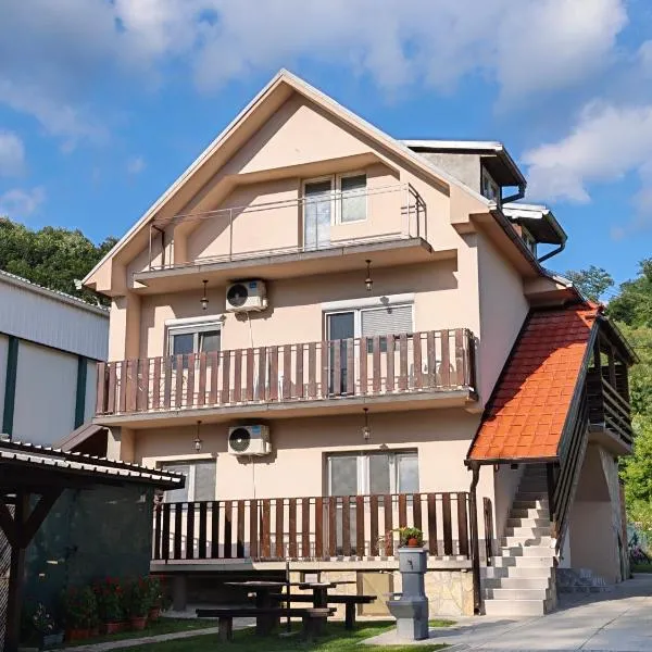 Apartman Ploče,位于巴伊纳巴什塔的酒店