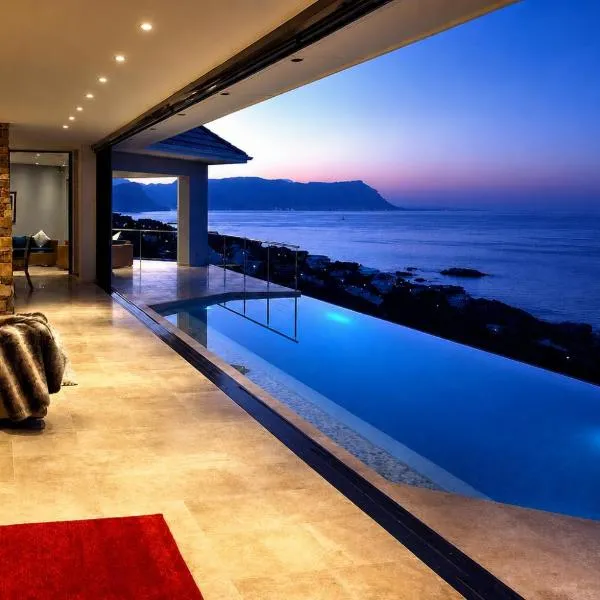 Aqua Terra Boutique Guesthouse - Simon's Town, Cape Town，位于西蒙镇的酒店