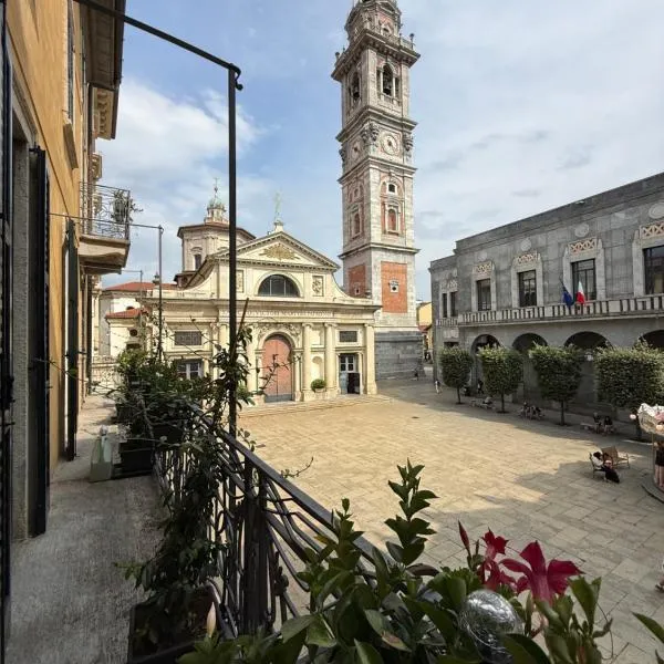 AL CASTELLO Suites，位于瓦雷泽的酒店