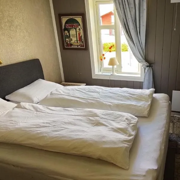 Øya husrom nær E6,dobbeltrom, gratis parkering，位于萨普斯堡的酒店