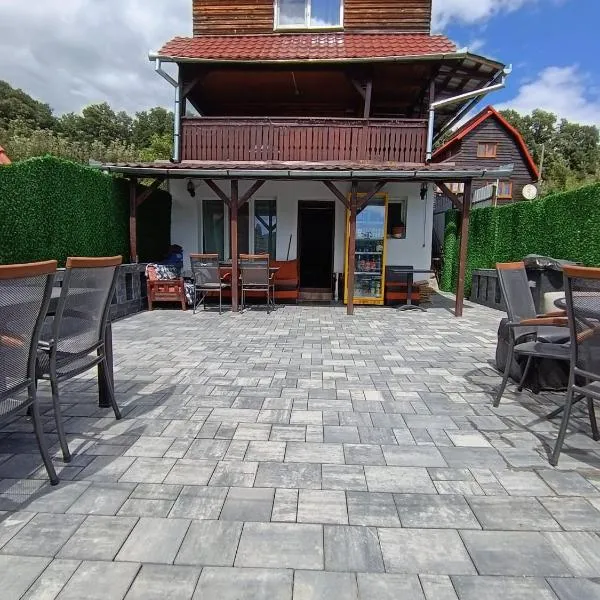 Cabana Sponsoru'și Baroana，位于Aiudu de Sus的酒店