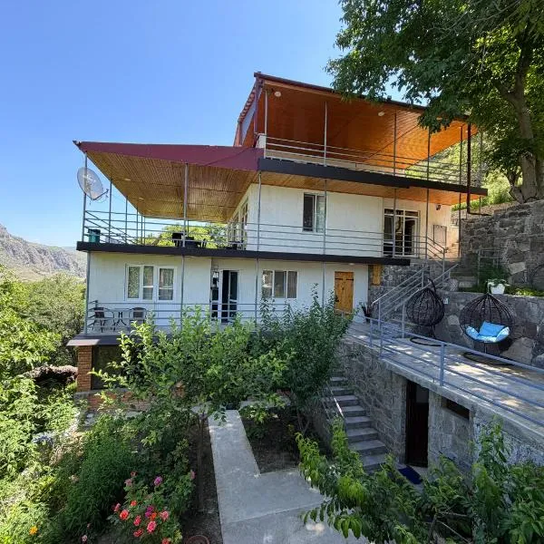 Hotel Vardzia Terrace，位于瓦尔齐亚的酒店