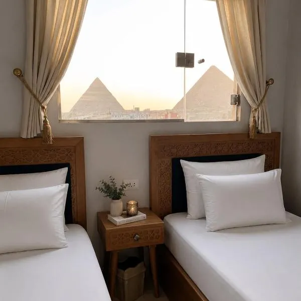 Pyramids Crypt Hotel，位于开罗的酒店