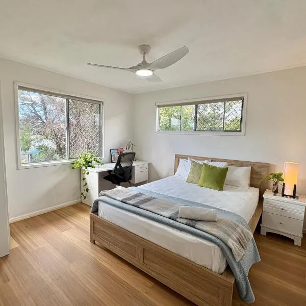 Welcome to Your Leafy Retreat in Graceville，位于布里斯班的酒店
