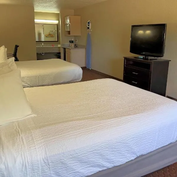 Baymont by Wyndham New Braunfels TX,位于新布朗费尔斯的酒店