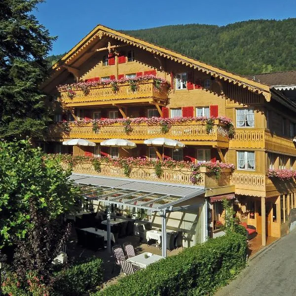 Alpenblick Hotel & Restaurant Wilderswil by Interlaken，位于维尔德斯韦尔的酒店