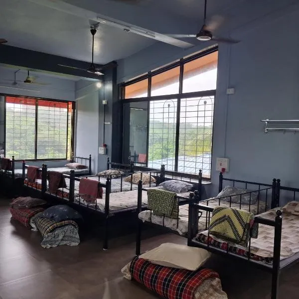 JFA Geust House & Home Stay，位于拉特纳吉里的酒店